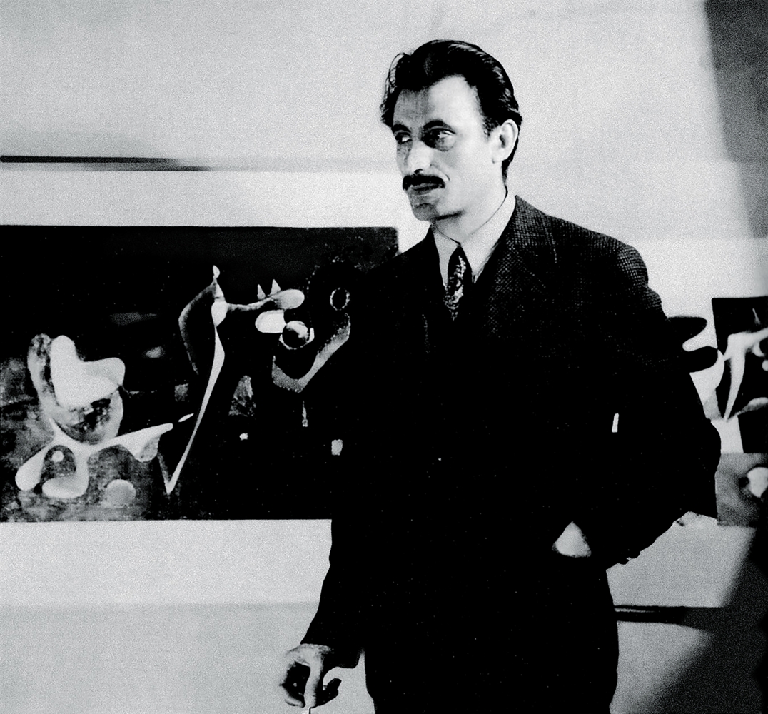 Gorky giving a lecture at the Guild Art Gallery during his exhibition of drawings, December 1935. Unknown photographer